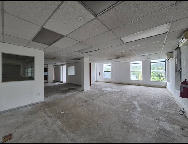 413M² OFFICE TO LET IN CRAIGHALL
